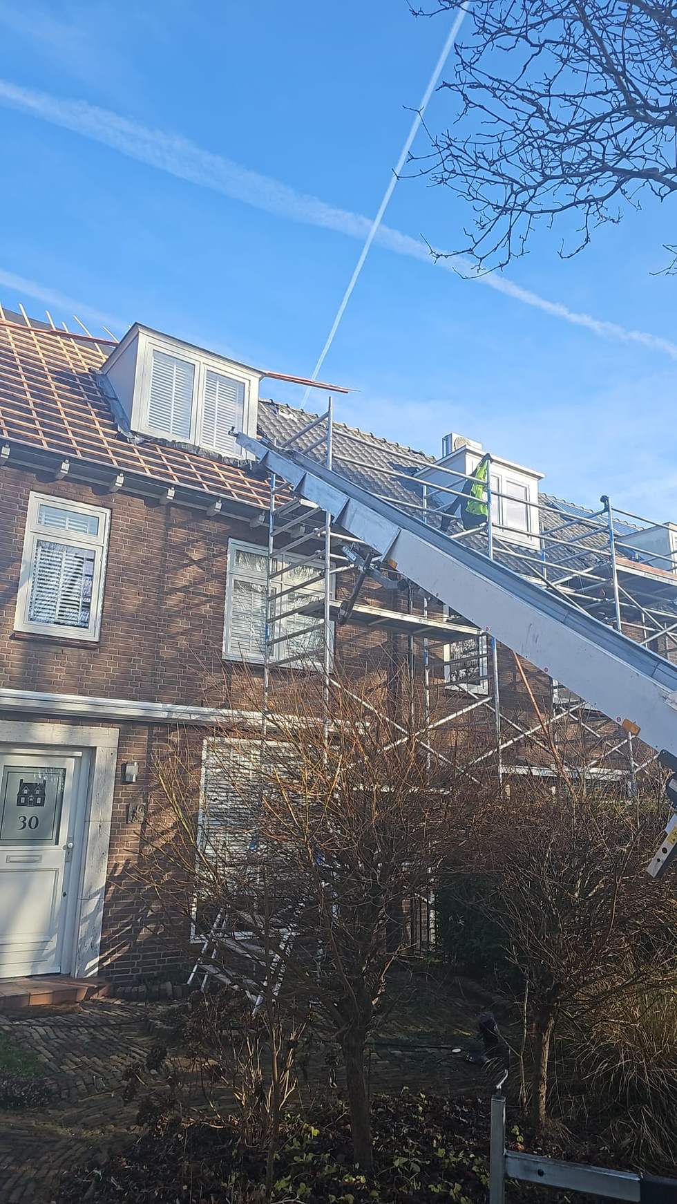 Nieuwe panlatten: uitgezet op de maat van de pan